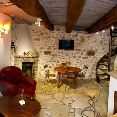 Appartement Spend Your Holidays Like A True Local Of *